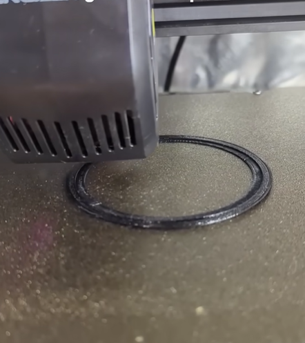 TPU O-ring being printed on top of a single PETG support layer for a pump replacement seal